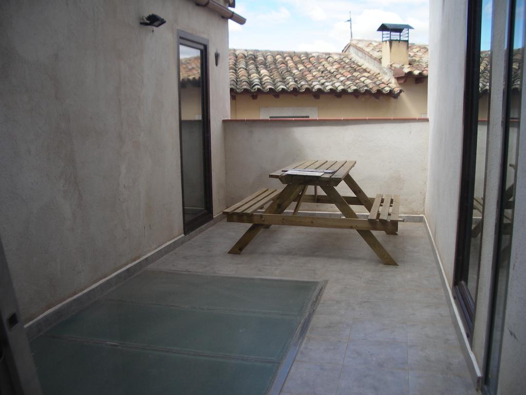 Apartamentos La Fonda Aninon Phòng bức ảnh