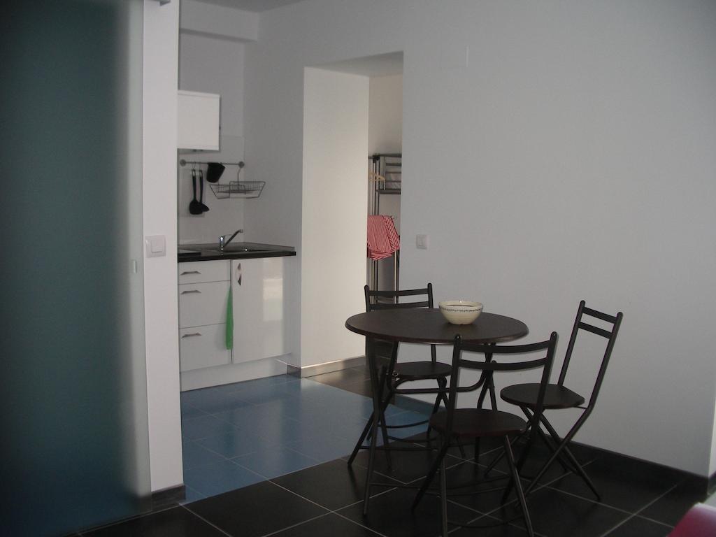 Apartamentos La Fonda Aninon Phòng bức ảnh