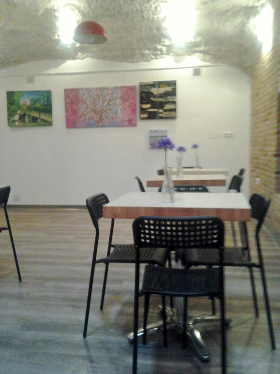 Apartamentos La Fonda Aninon Ngoại thất bức ảnh