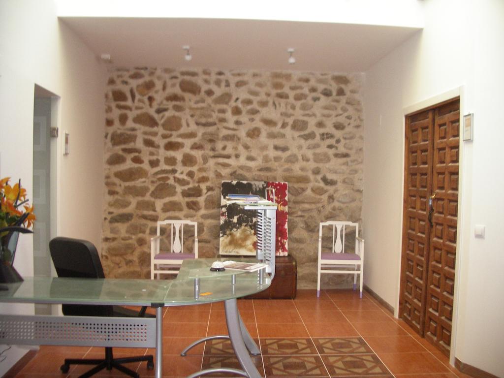 Apartamentos La Fonda Aninon Phòng bức ảnh