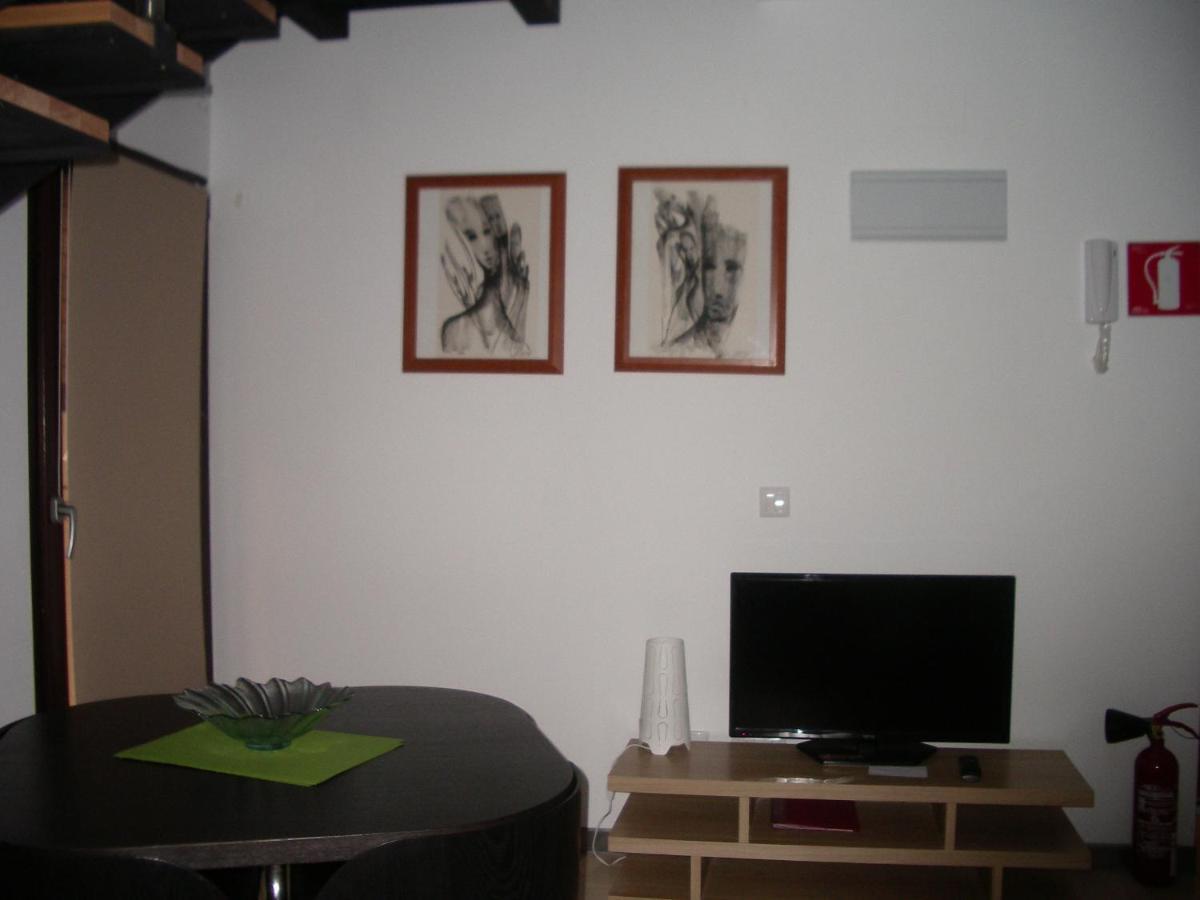 Apartamentos La Fonda Aninon Ngoại thất bức ảnh